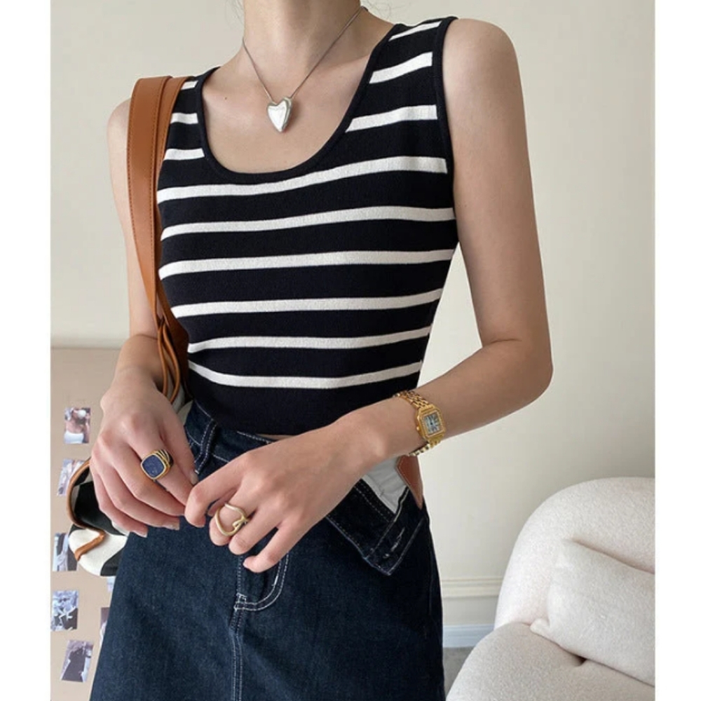 Forever 21 crop top striped fitted black/white